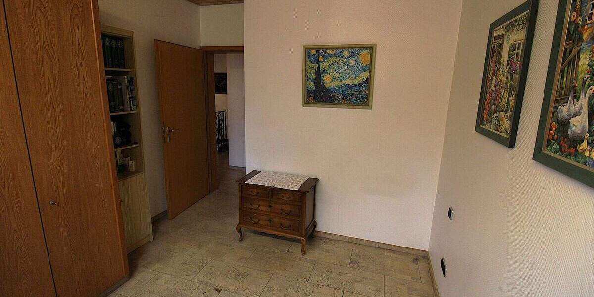 Reihenmittelhaus Gladbeck Zweckel - 6 Zimmer, 150 m&sup2;, 385.000&euro; | Angebot:24786403