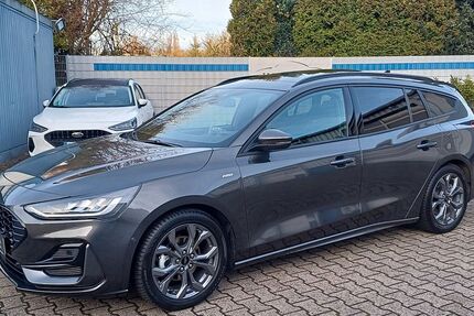 Ford Focus 18.500 km 23.480 &euro; Essen 45307