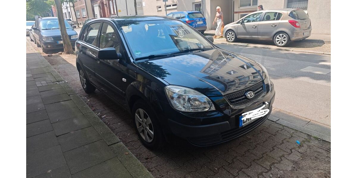 Kia Rio 86.000 km 3.200 &euro; herne 44629