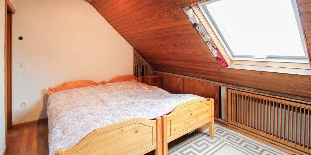 Reihenmittelhaus Essen Ostviertel - 4 Zimmer, 130 m&sup2;, 279.000&euro; | Angebot:26818453