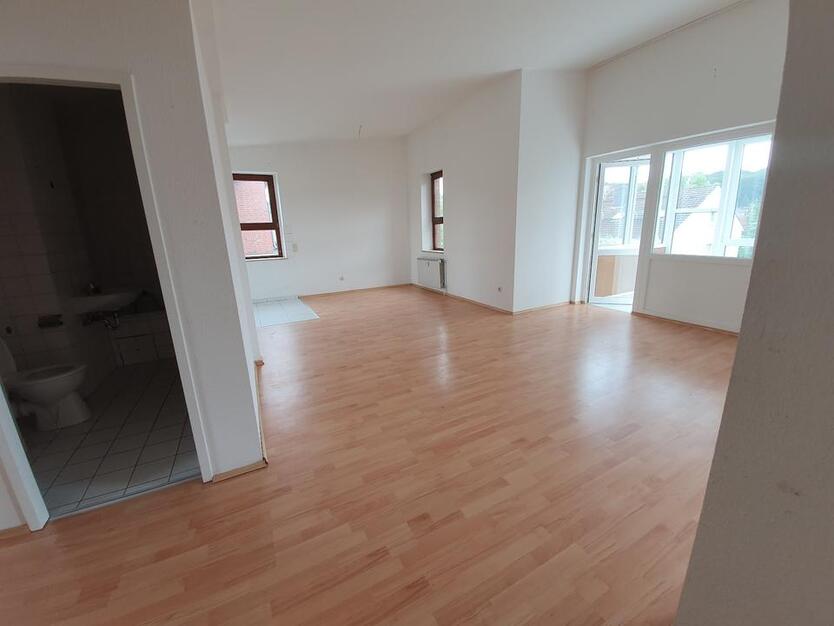 Nur mit WBS: Wunderschöner Wintergarten - gemütliche 2-Zimmer-Wohnung zimmer