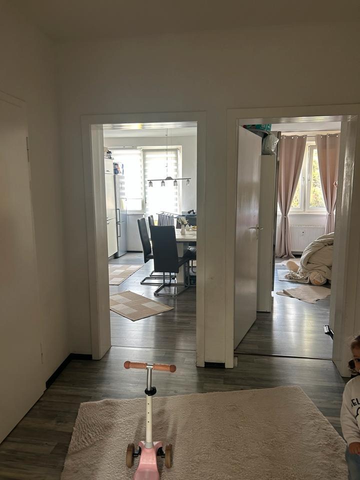 ETW mit 2,5 Zimmer in Lirich zu verkaufen zimmer