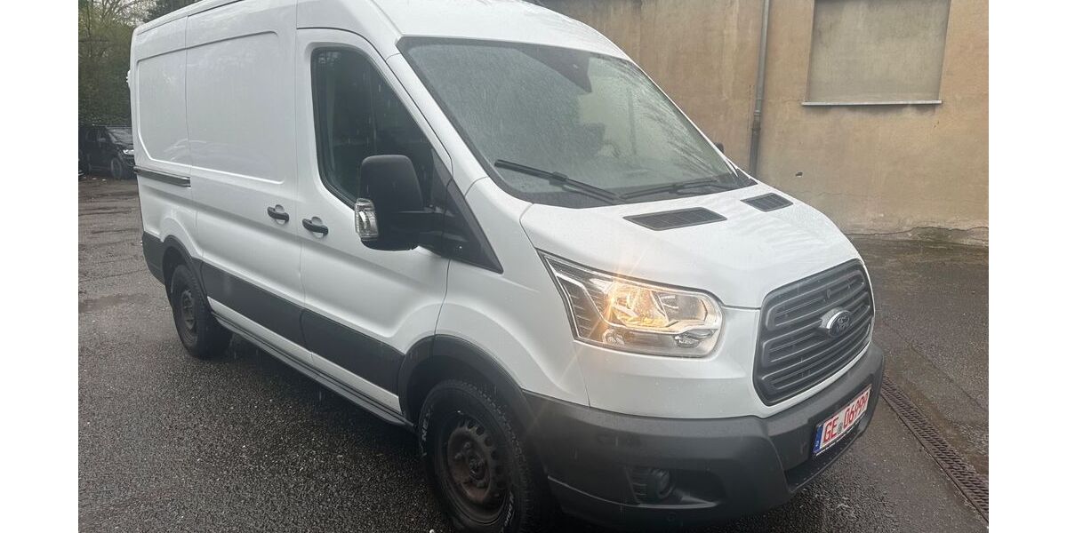 Ford Transit 196.184 km 9.950 &euro; Gelsenkirchen 45899