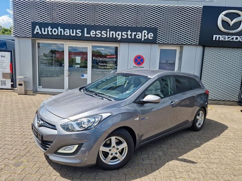 i30