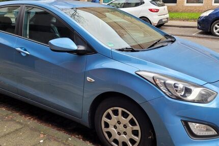 Hyundai i30 118.000 km 6.500 &euro; Essen 45355
