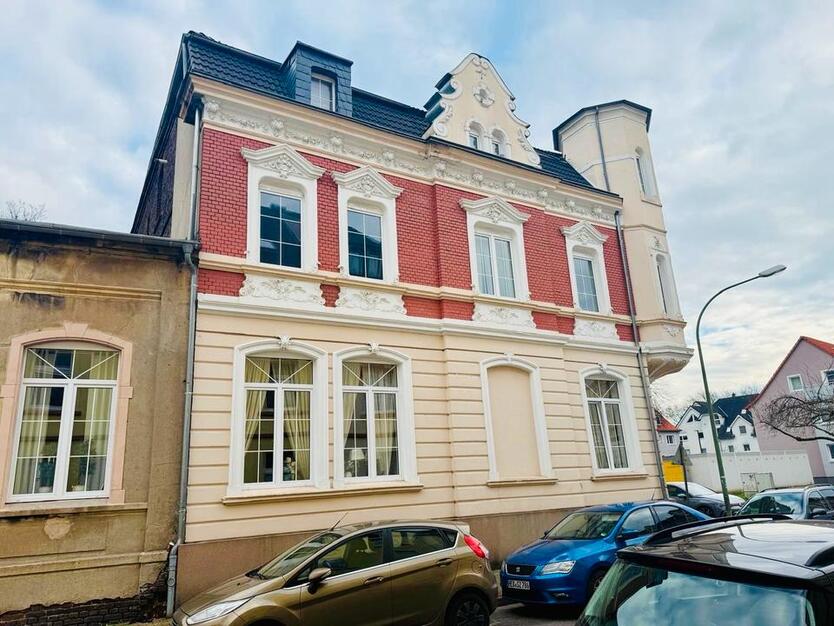 Attraktives Immobilienangebot: Mehrfamilienhaus + Einfamilienhaus zimmer