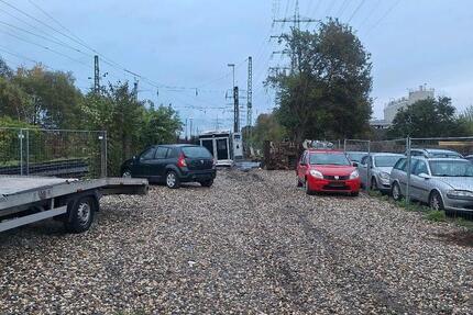 Gewerbehalle mit Parkplätze zimmer