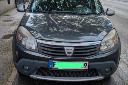 Dacia Sandero 180.000 km 2.989 &euro; Bochum 44809