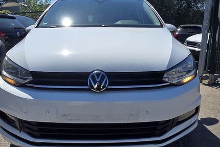 VW Touran 243.000 km 12.400 &euro; Essen 45309