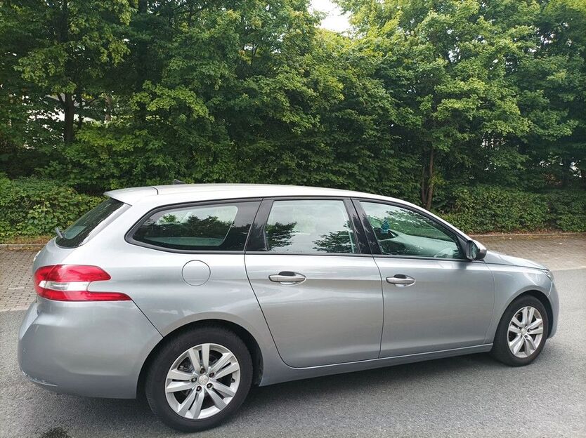 Peugeot 308 149.308 km 6.800 € Bochum 44797