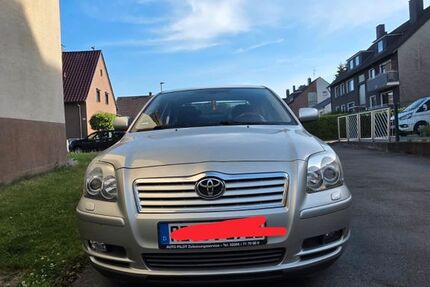 Toyota Avensis 138.585 km 3.750 &euro; Castrop-Rauxel 44575