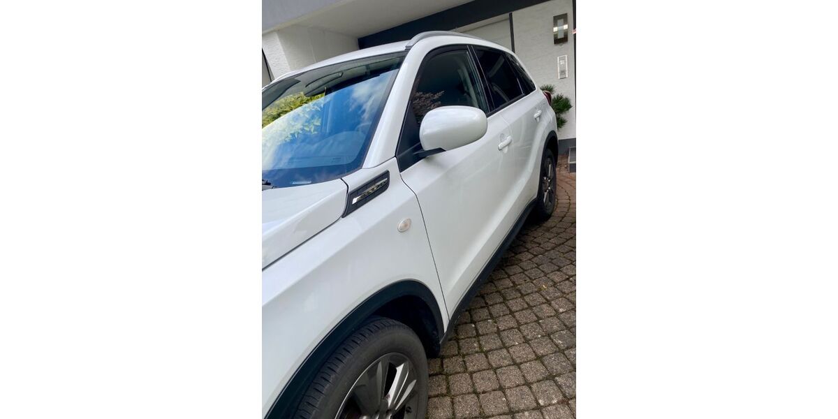 Suzuki Vitara 51.777 km 15.900 &euro; Wetter 58300