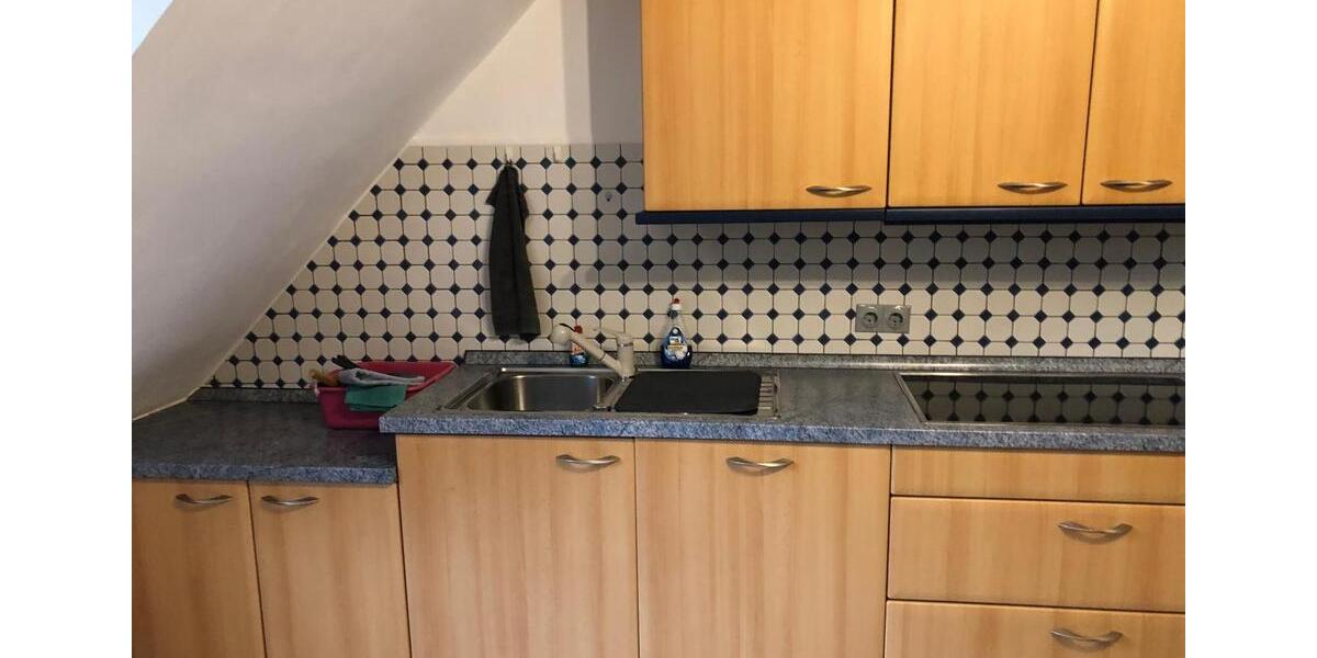 Dachgeschoßwohnung Gelsenkirchen Gelsenkirchen-Mitte - 4 Zimmer, 110 m&sup2;, 129.000&euro; | Angebot:26199069