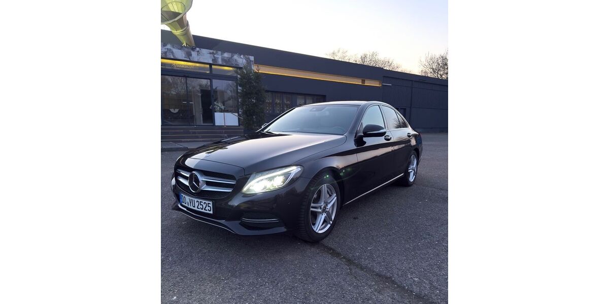 Mercedes-Benz C 250 135.000 km 15.900 &euro; Dortmund 44145