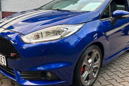 Ford Fiesta 116.000 km 9.999 € Dortmund 44265