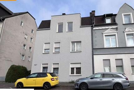 Renovierte Wohnung im 2 OG zimmer