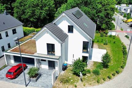 Lage, Lage, Lage - Energieeffizientes, freistehendes Einfamilienhaus