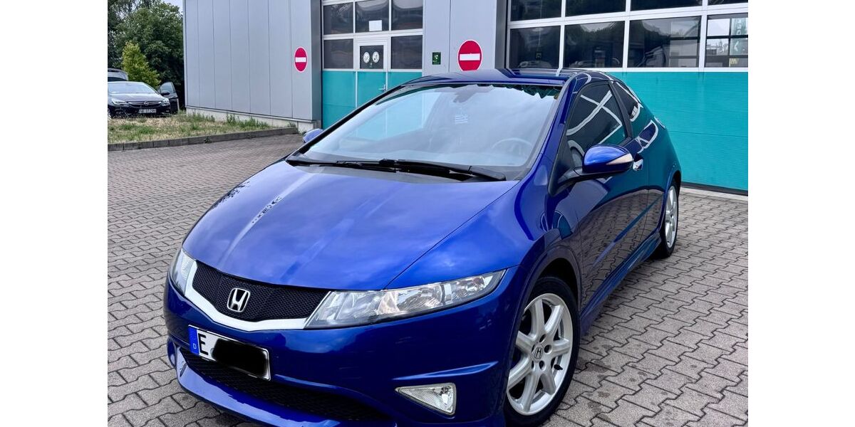 Honda Civic 192.000 km 5.700 &euro; Essen 45145
