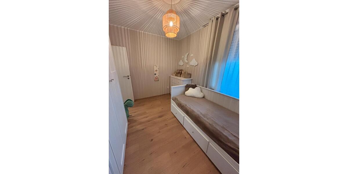 Dachgeschoßwohnung Essen Stadtbezirk VI - 3 Zimmer, 70 m&sup2;, 120.000&euro; | Angebot:27196434