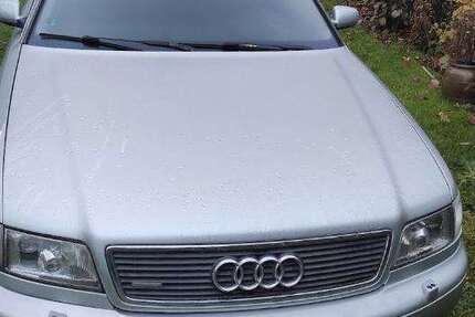 Audi A8 270.000 km 2.600 &euro; Bottrop 46236