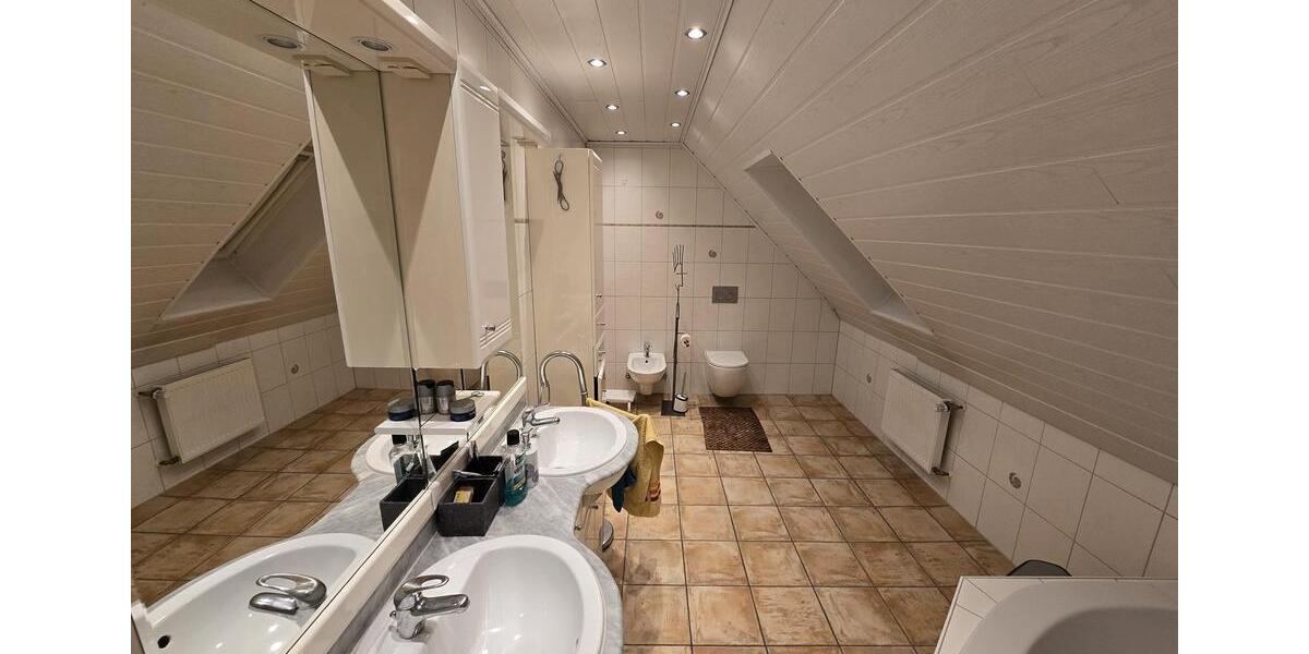 Maisonettenwohnung Haltern am See - 5 Zimmer, 180 m&sup2;, 1.550&euro; | Angebot:23571137