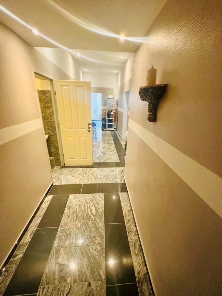 Attraktives Immobilienangebot: Mehrfamilienhaus + Einfamilienhaus zimmer