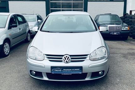 VW Golf 196.000 km 2.400 &euro; Essen 45127