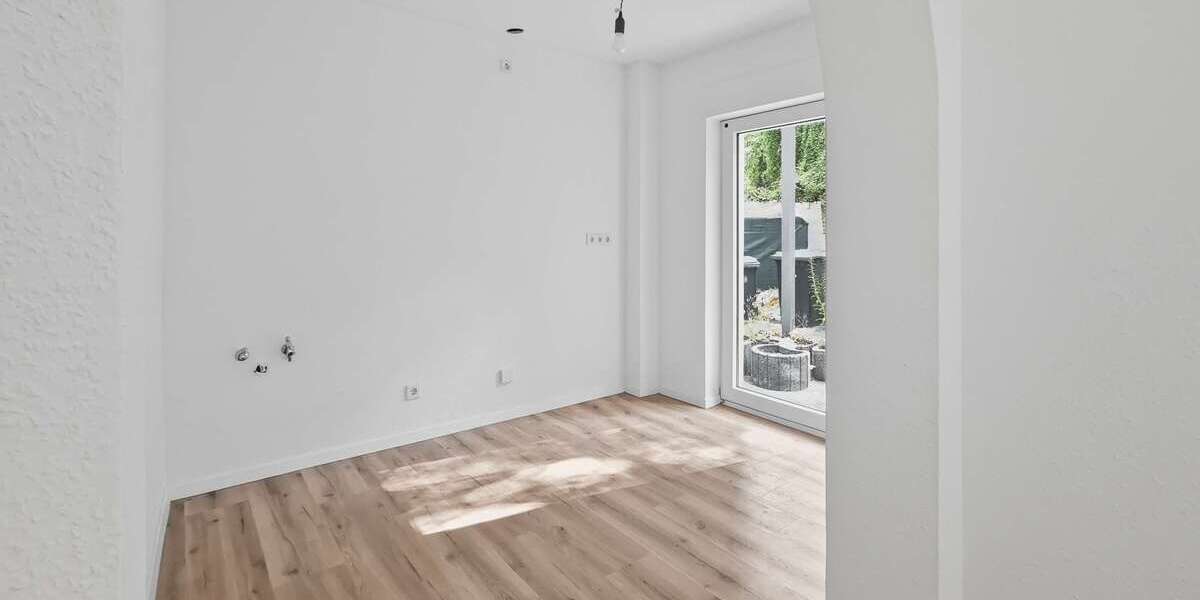 Etagenwohnung Essen Stadtbezirk VI - 4 Zimmer, 87 m&sup2;, 877&euro; | Angebot:27111823