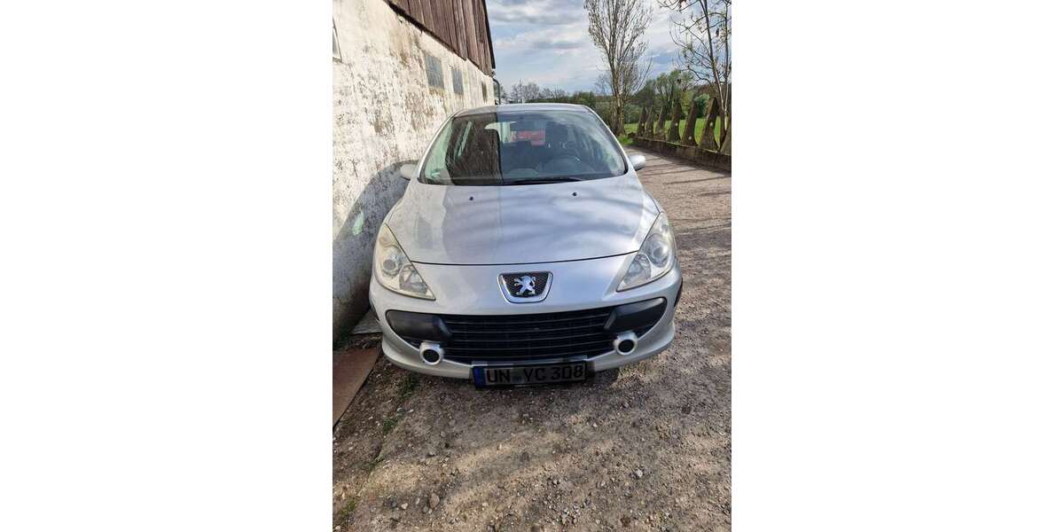 Peugeot 307 158.800 km 2.600 &euro; Lünen 44532