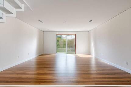 Neubau Reihenmittelhaus (KfW 55) mit Außenstellplatz und ausbaufähigem Dachgeschoss 4 zimmer