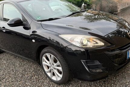 Mazda 3 103.000 km 6.600 &euro; Castrop-Rauxel 44575