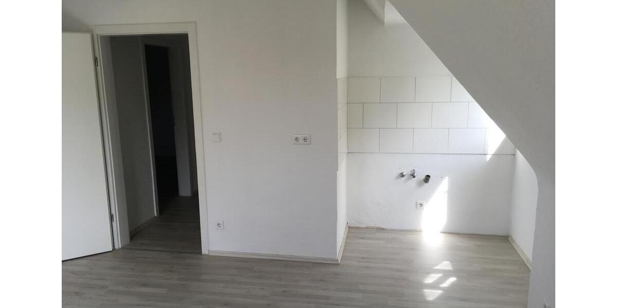 Dachgeschoßwohnung Gelsenkirchen Gelsenkirchen-Nord - 2 Zimmer, 47 m&sup2;, 309&euro; | Angebot:26661751