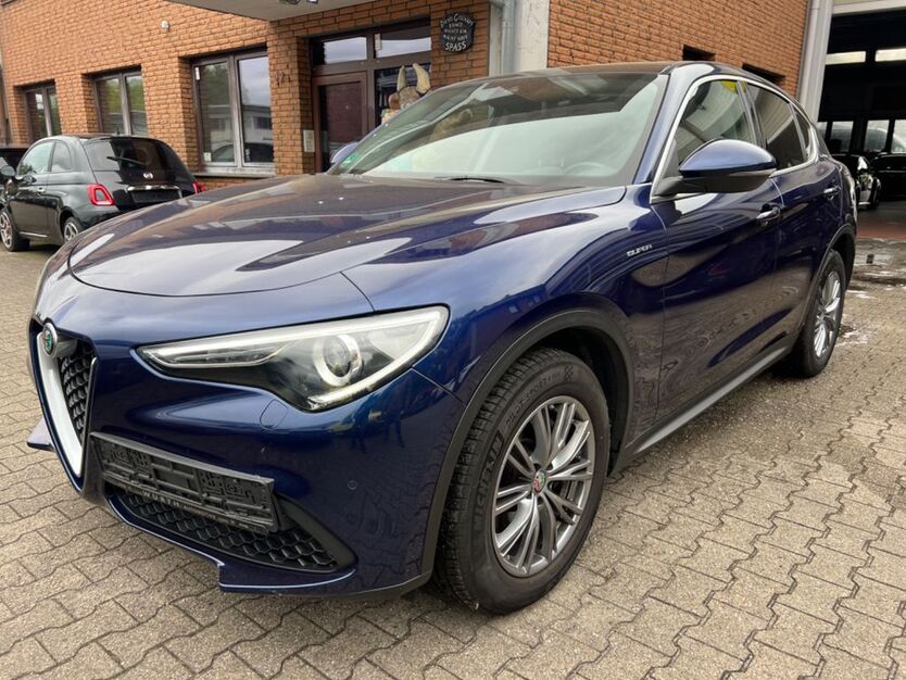 Alfa Romeo Stelvio 174.000 km 19.500 € Bochum 44793