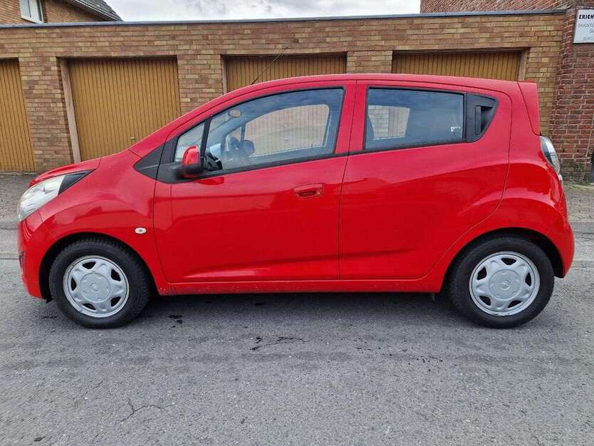 Chevrolet Spark 141.000 km 4.399 € Gelsenkirchen 45884