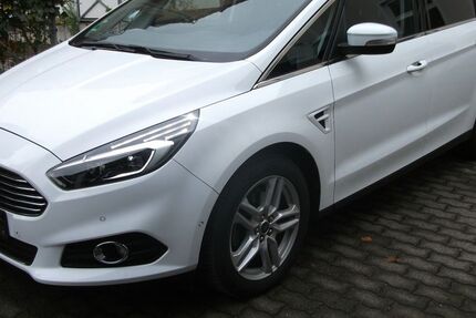 Ford S-Max 171.400 km 9.500 &euro; Recklinghausen OT Stadtmitte 45657
