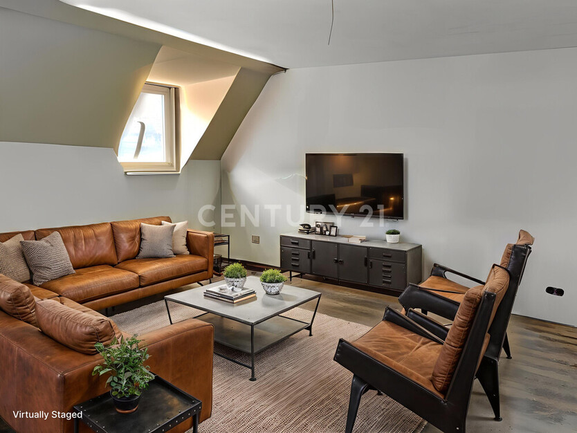 Besonderes Wohnflair im modernisierten Altbau 2 zimmer