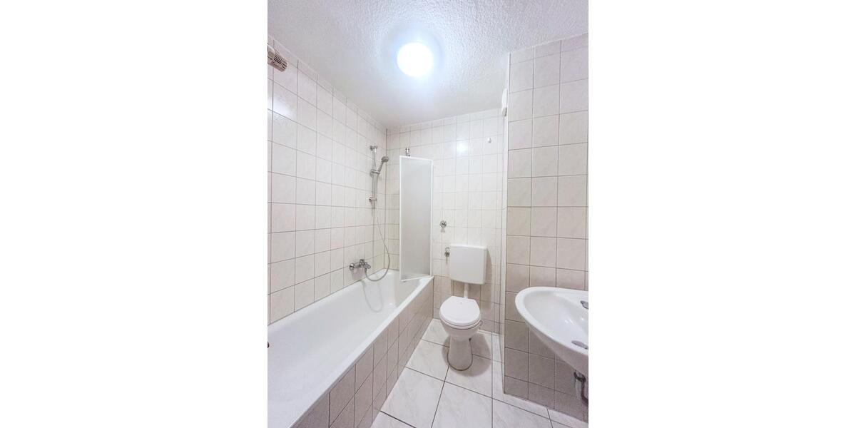 Dachgeschoßwohnung Oberhausen Osterfeld - 4 Zimmer, 63 m&sup2;, 567&euro; | Angebot:26231139