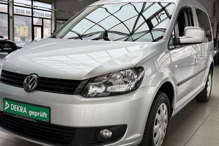 VW Caddy 121.735 km 9.890 &euro; Bottrop 46236