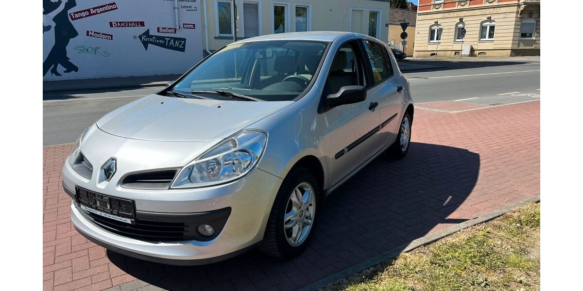 Renault Clio 70.000 km 3.590 &euro; Recklinghausen 45657