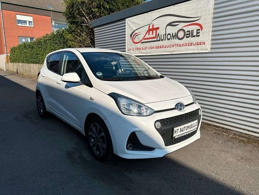 i10