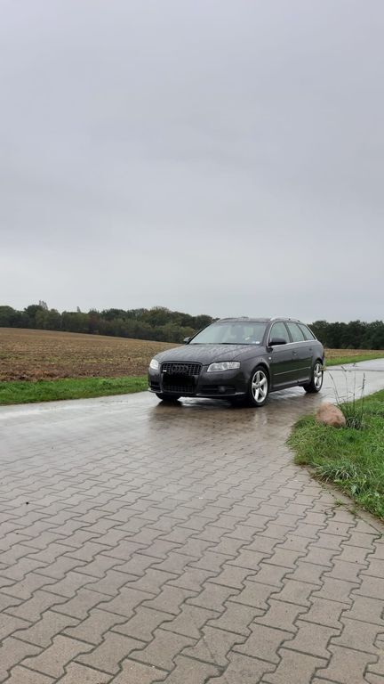 Audi A4 250.000 km 4.000 € Mülheim an der Ruhr 45473