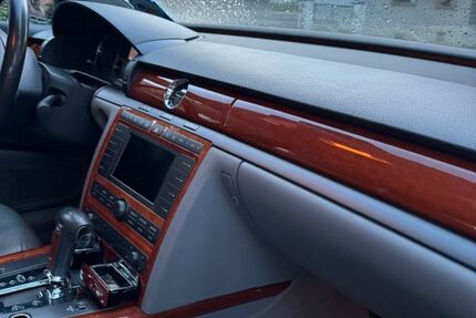 VW Phaeton 261.000 km 2.000 &euro; Marl 45770