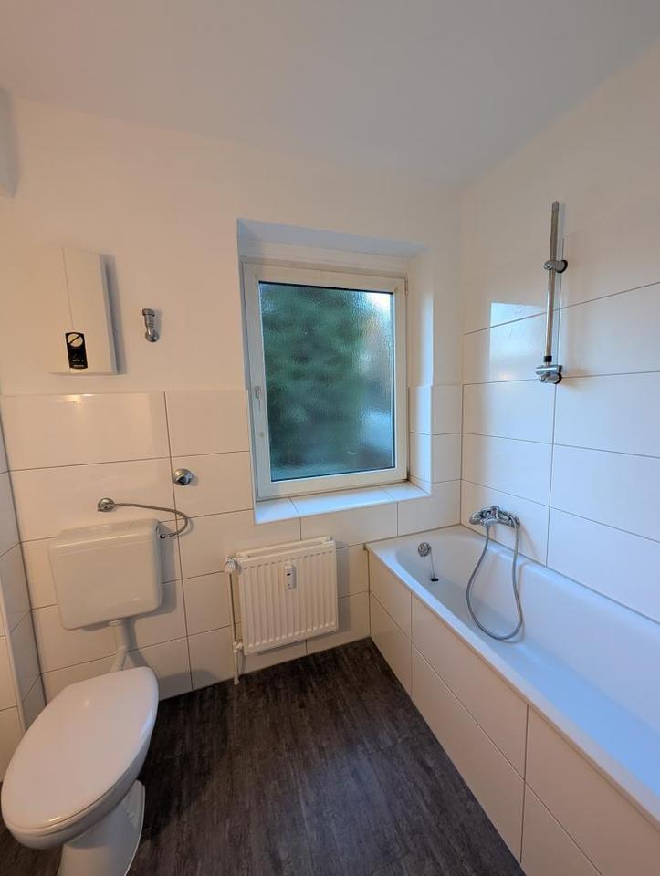 ~ Frisch renoviert mit modernem Bad und Küche ~ zimmer