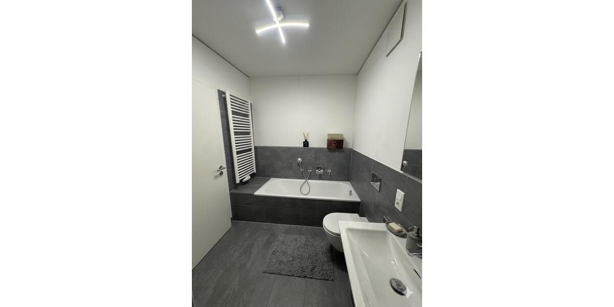Etagenwohnung Dortmund Hörde - 3 Zimmer, 101 m&sup2;, 1.500&euro; | Angebot:26323596