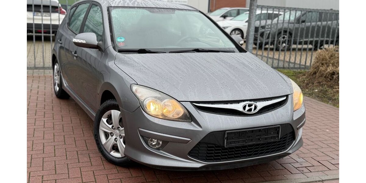 Hyundai i30 200.000 km 3.080 &euro; Selm 59379