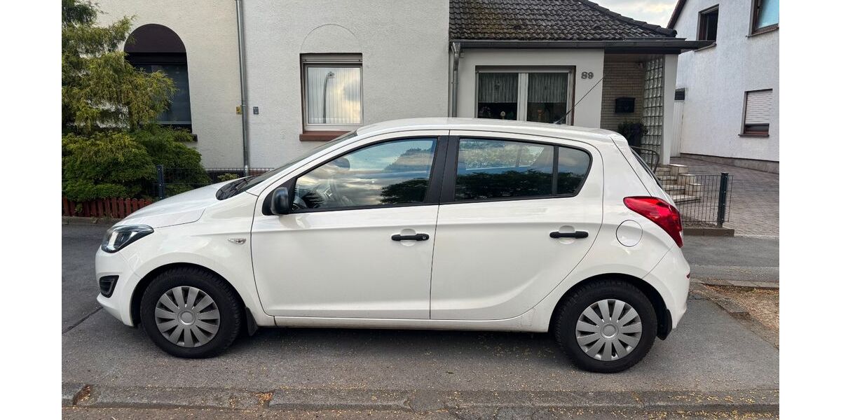 Hyundai i20 100.000 km 4.999 &euro; Dortmund 44265