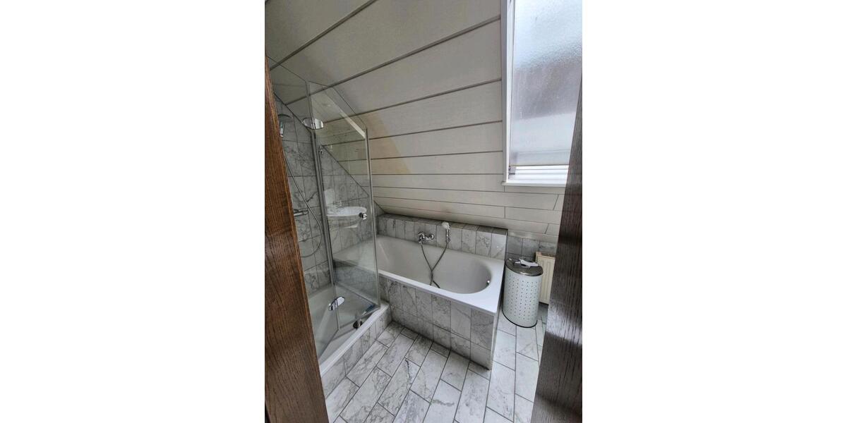 Dachgeschoßwohnung Castrop-Rauxel Becklem - 2 Zimmer, 60 m&sup2;, 790&euro; | Angebot:26506445