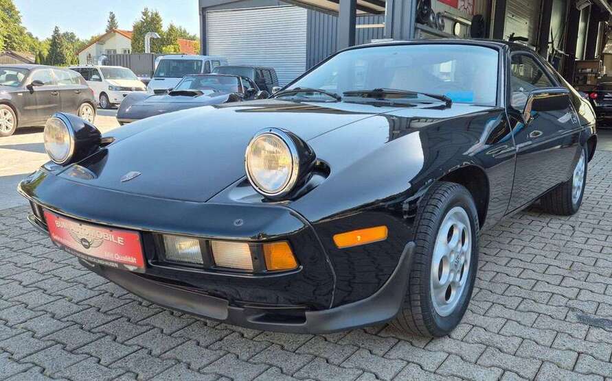 Porsche 928 129.000 km 18.990 € Recklinghausen 45659