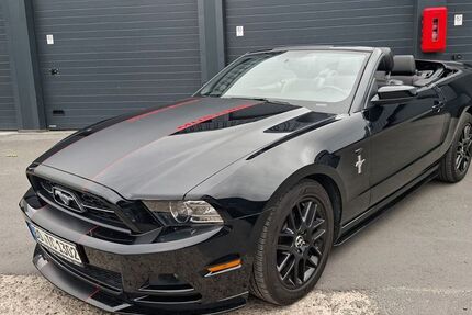 Ford Mustang 72.000 km 15.500 &euro; Bochum 44801