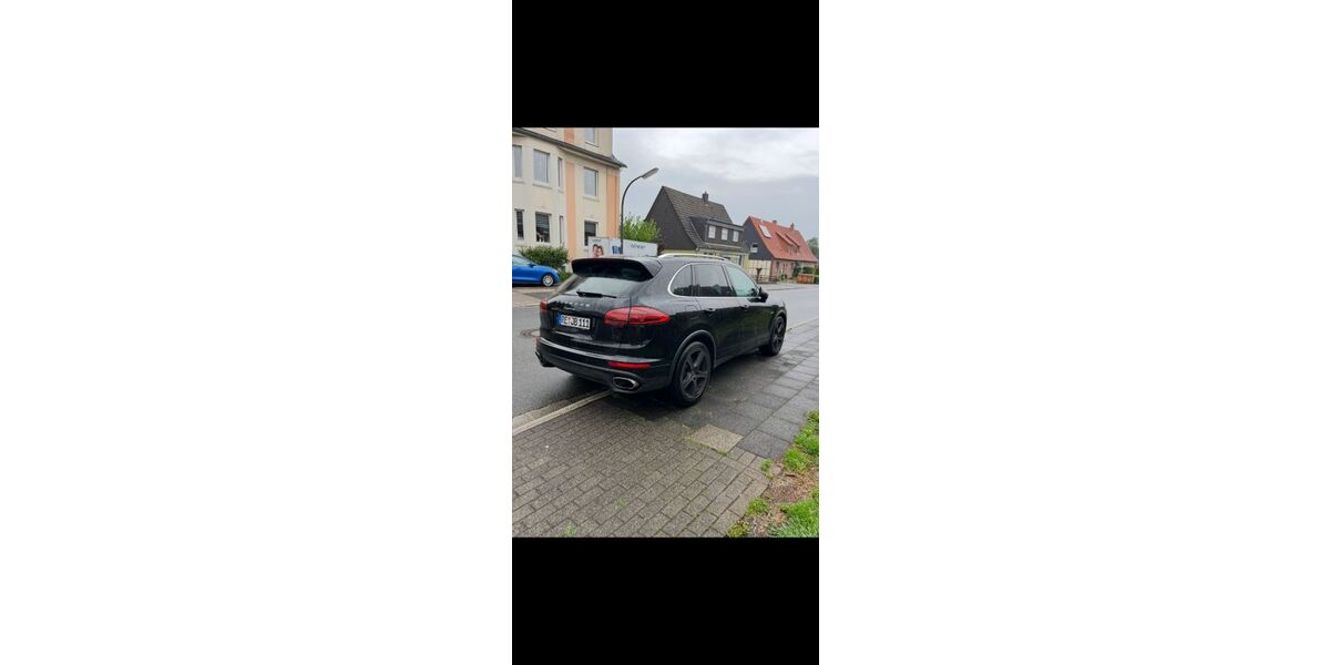 Porsche Cayenne 72.000 km 39.400 &euro; Recklinghausen 45659